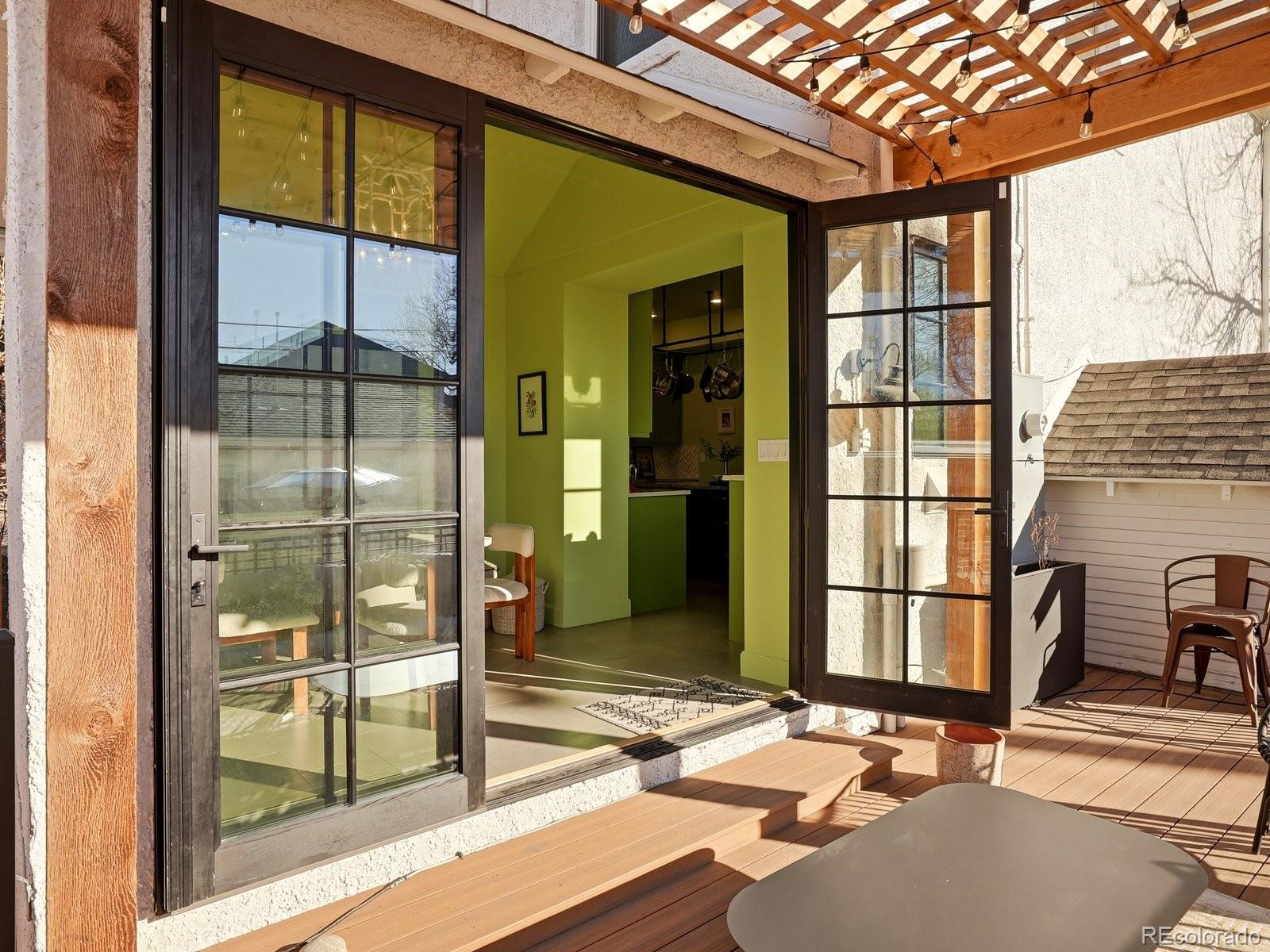 MLS Image #17 for 935  monaco parkway,denver, Colorado