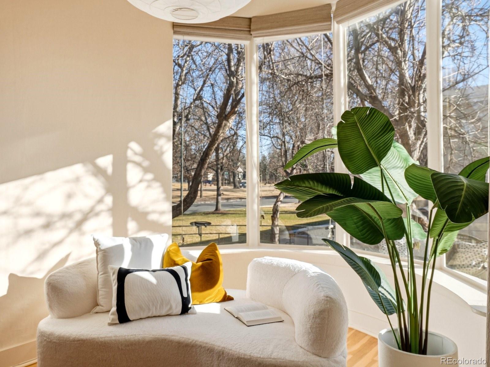 MLS Image #2 for 935  monaco parkway,denver, Colorado