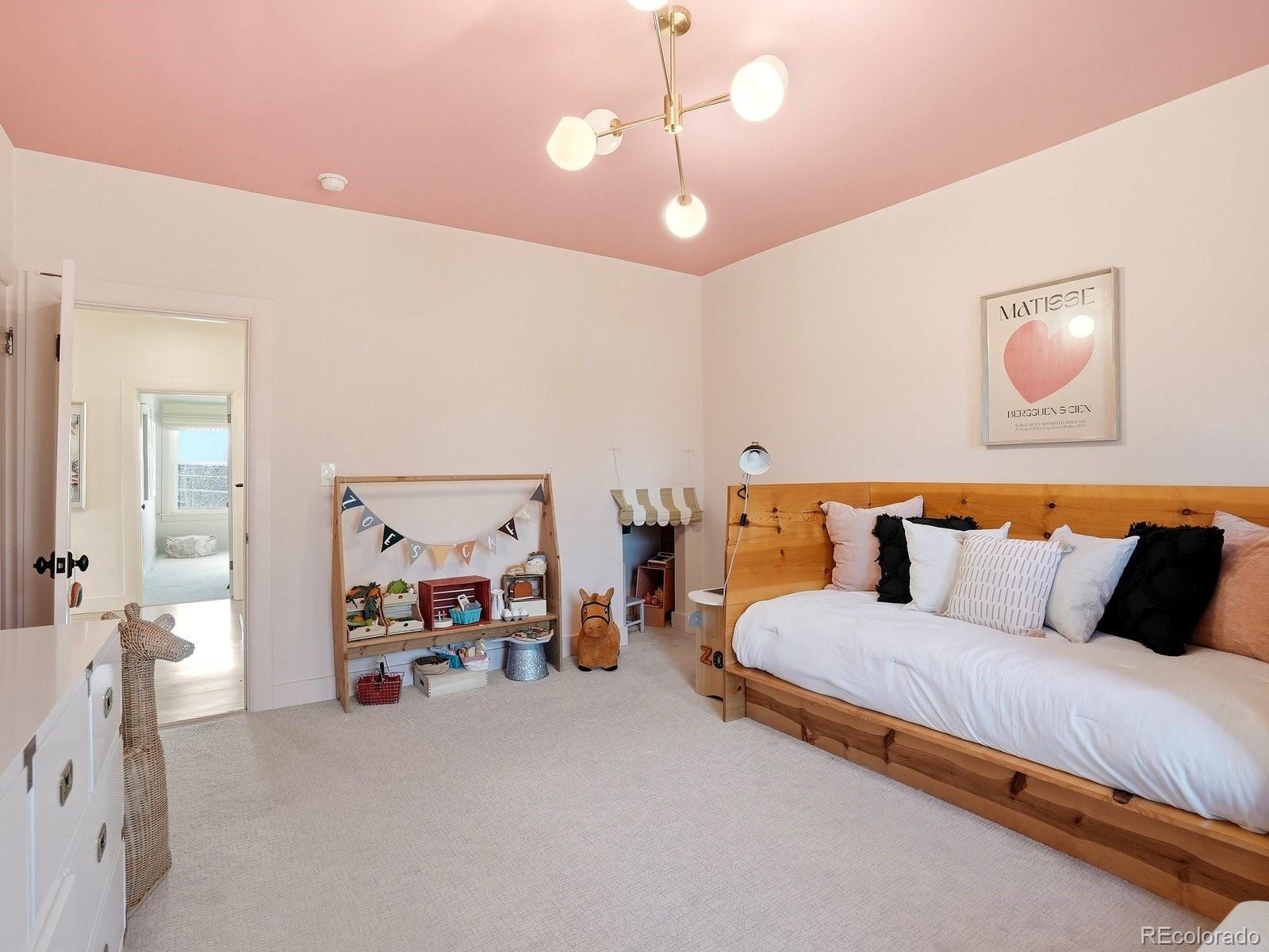 MLS Image #26 for 935  monaco parkway,denver, Colorado