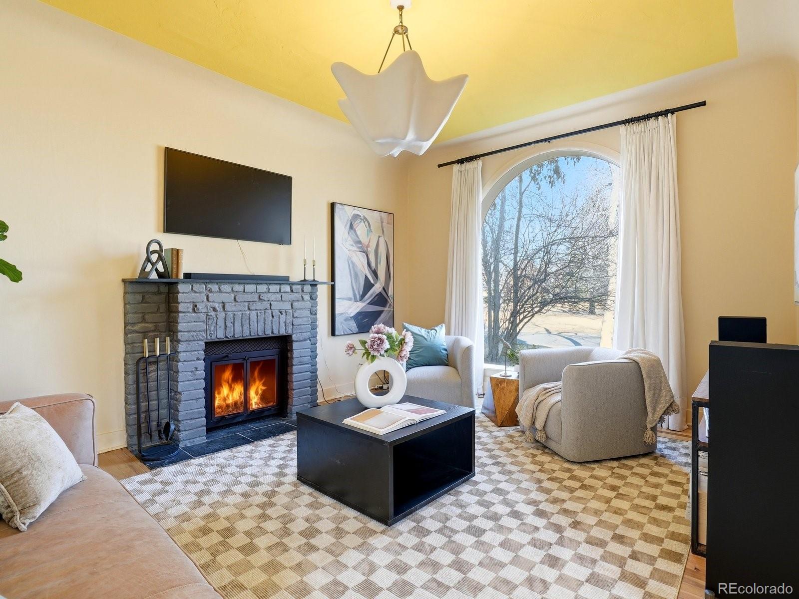 MLS Image #3 for 935  monaco parkway,denver, Colorado