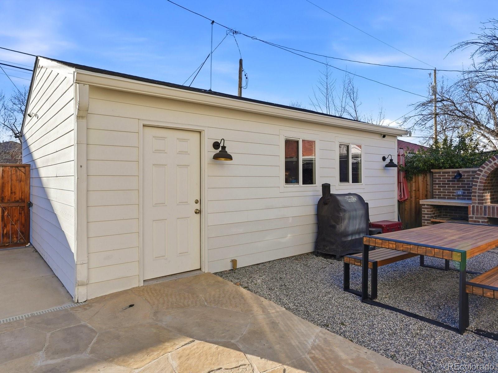 MLS Image #42 for 935  monaco parkway,denver, Colorado