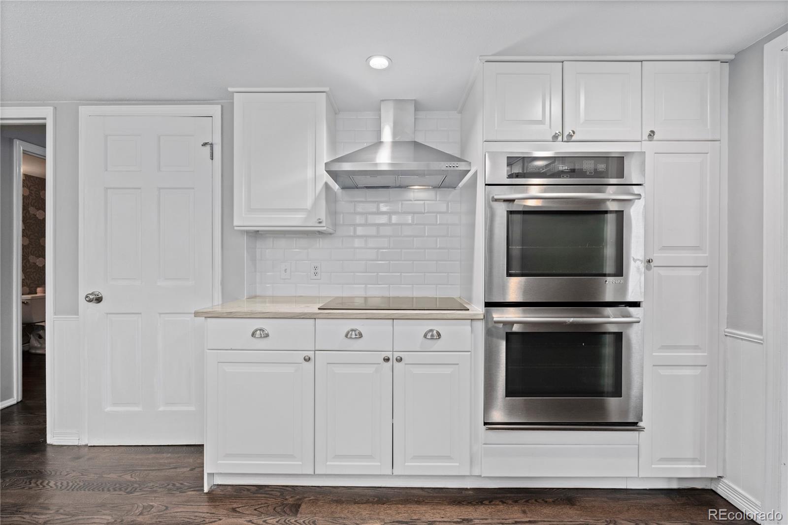 MLS Image #11 for 3966 s magnolia way,denver, Colorado