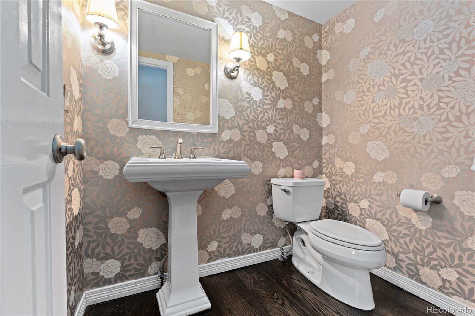 MLS Image #21 for 3966 s magnolia way,denver, Colorado