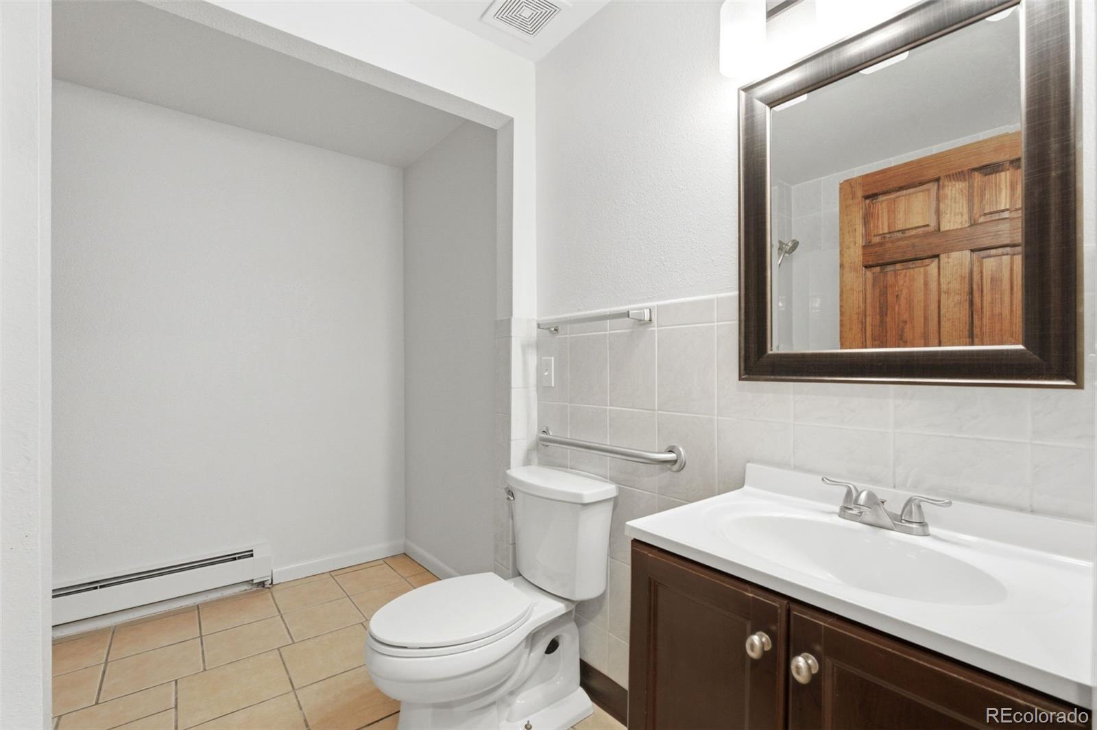 MLS Image #17 for 3921 e 26th avenue parkway,denver, Colorado