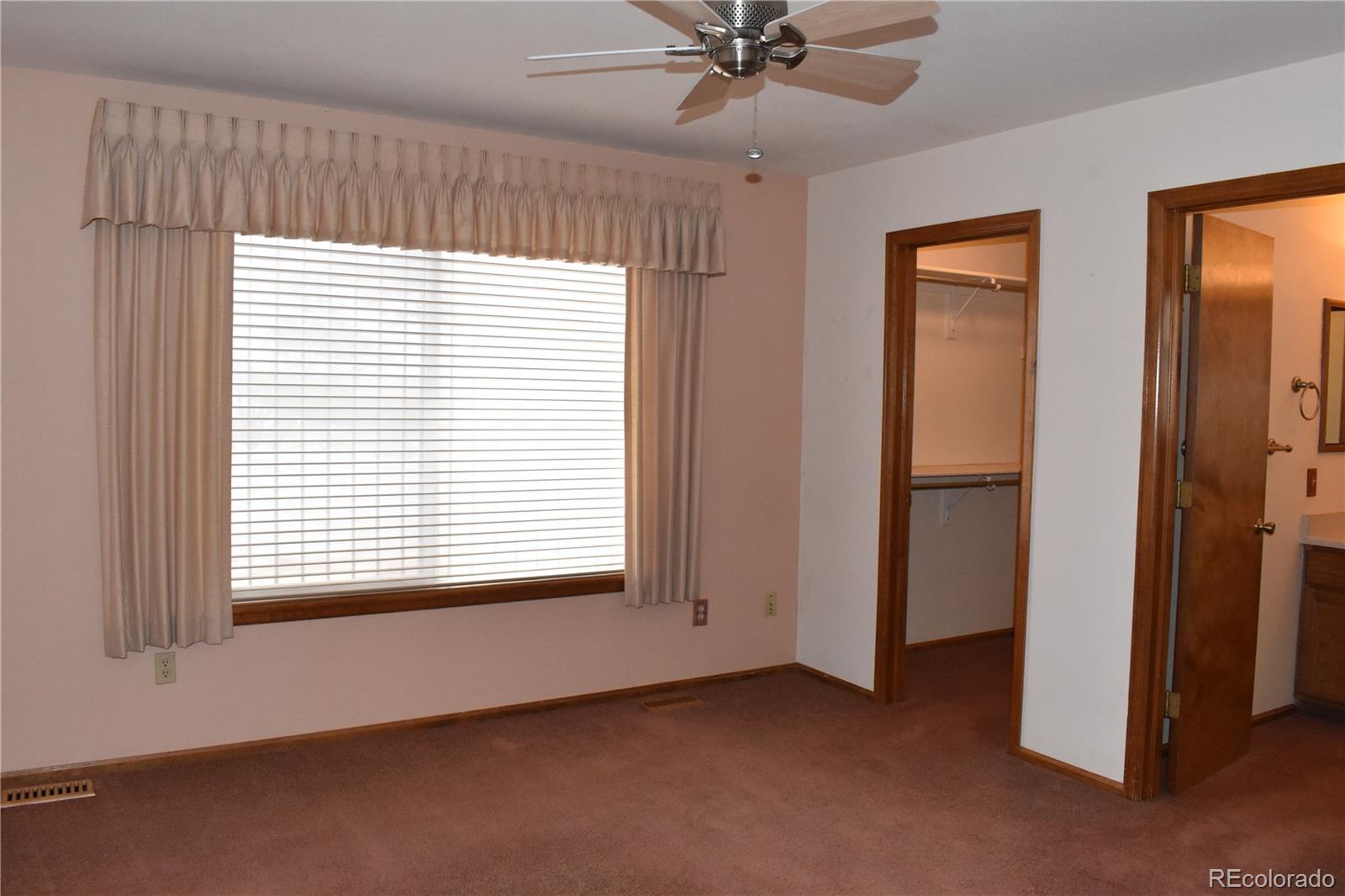 MLS Image #13 for 9657 w peakview drive,littleton, Colorado