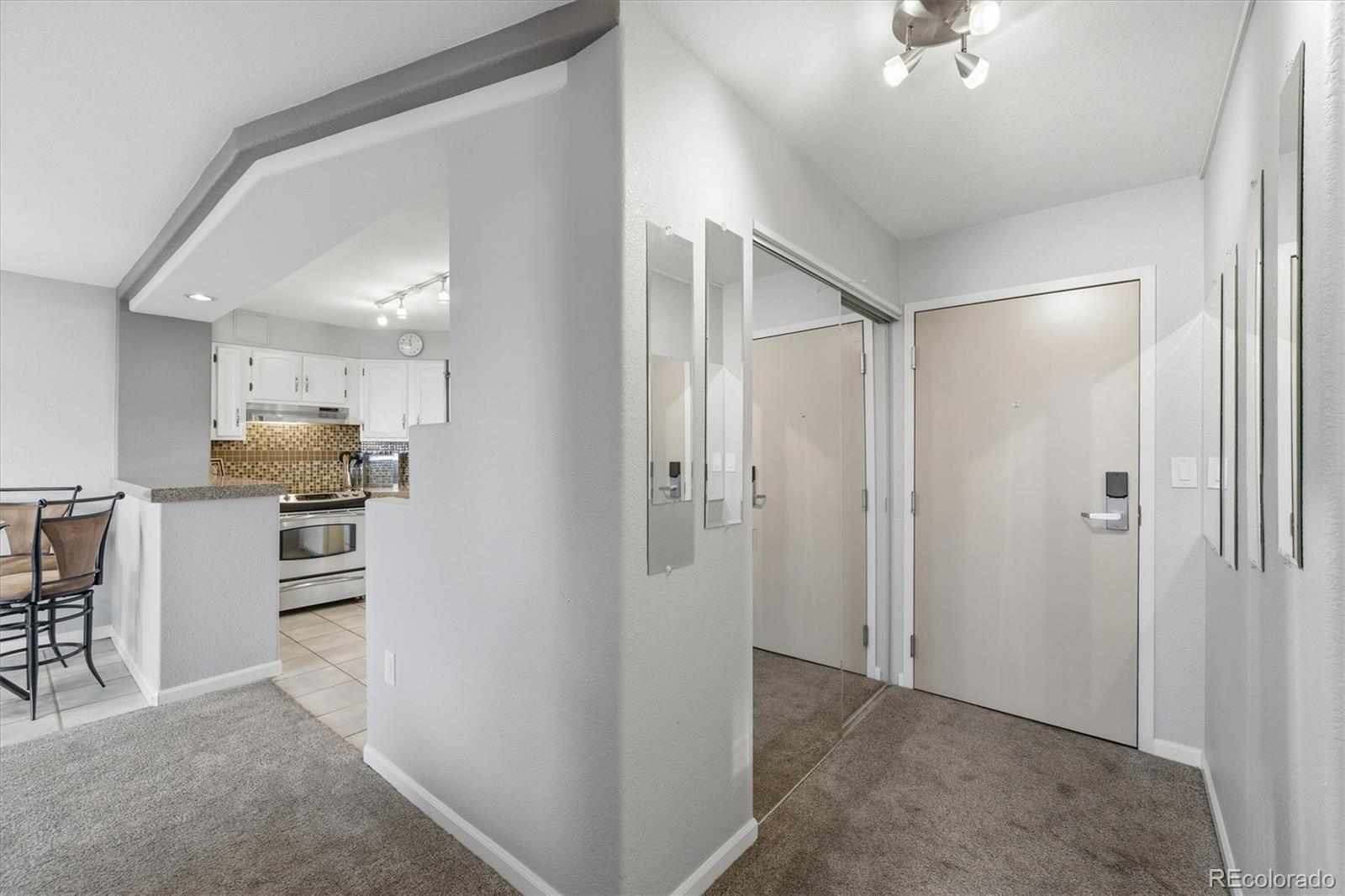 MLS Image #5 for 1625  larimer street 2106,denver, Colorado