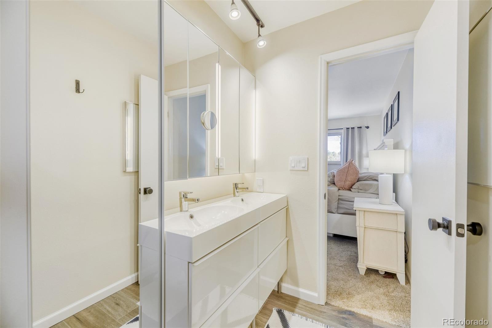 MLS Image #13 for 4521 w ponds circle,littleton, Colorado