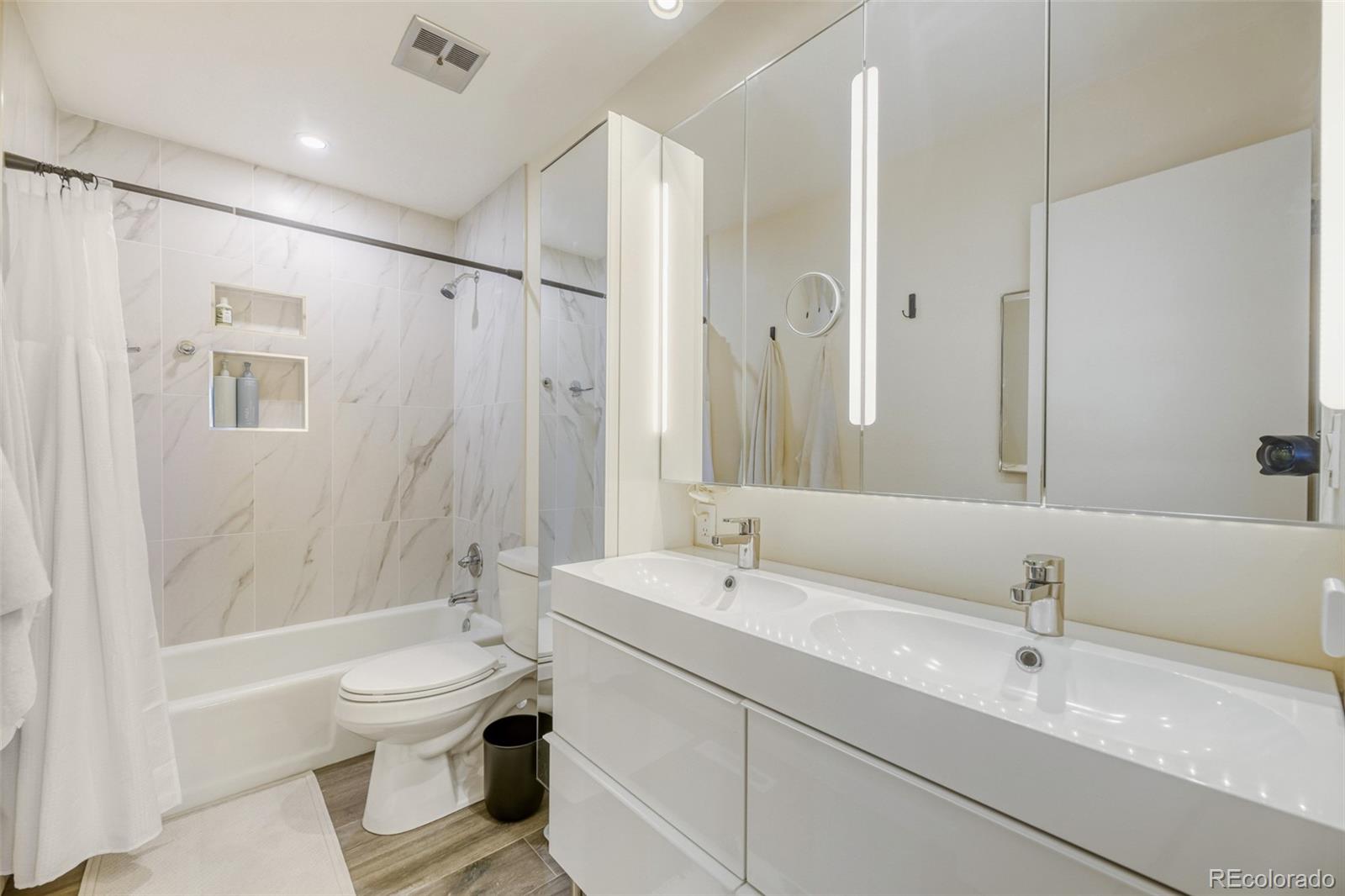 MLS Image #14 for 4521 w ponds circle,littleton, Colorado