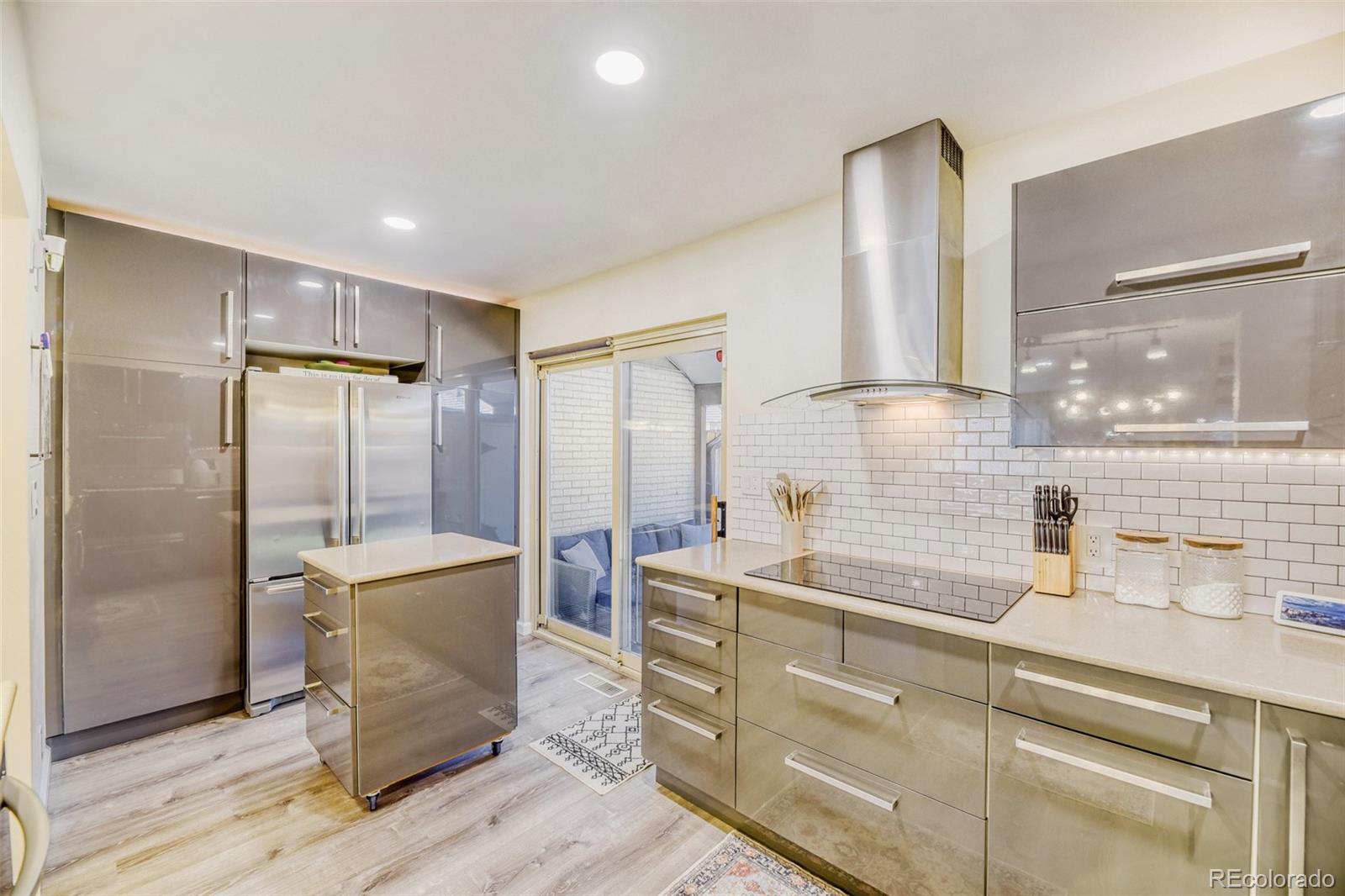 MLS Image #6 for 4521 w ponds circle,littleton, Colorado