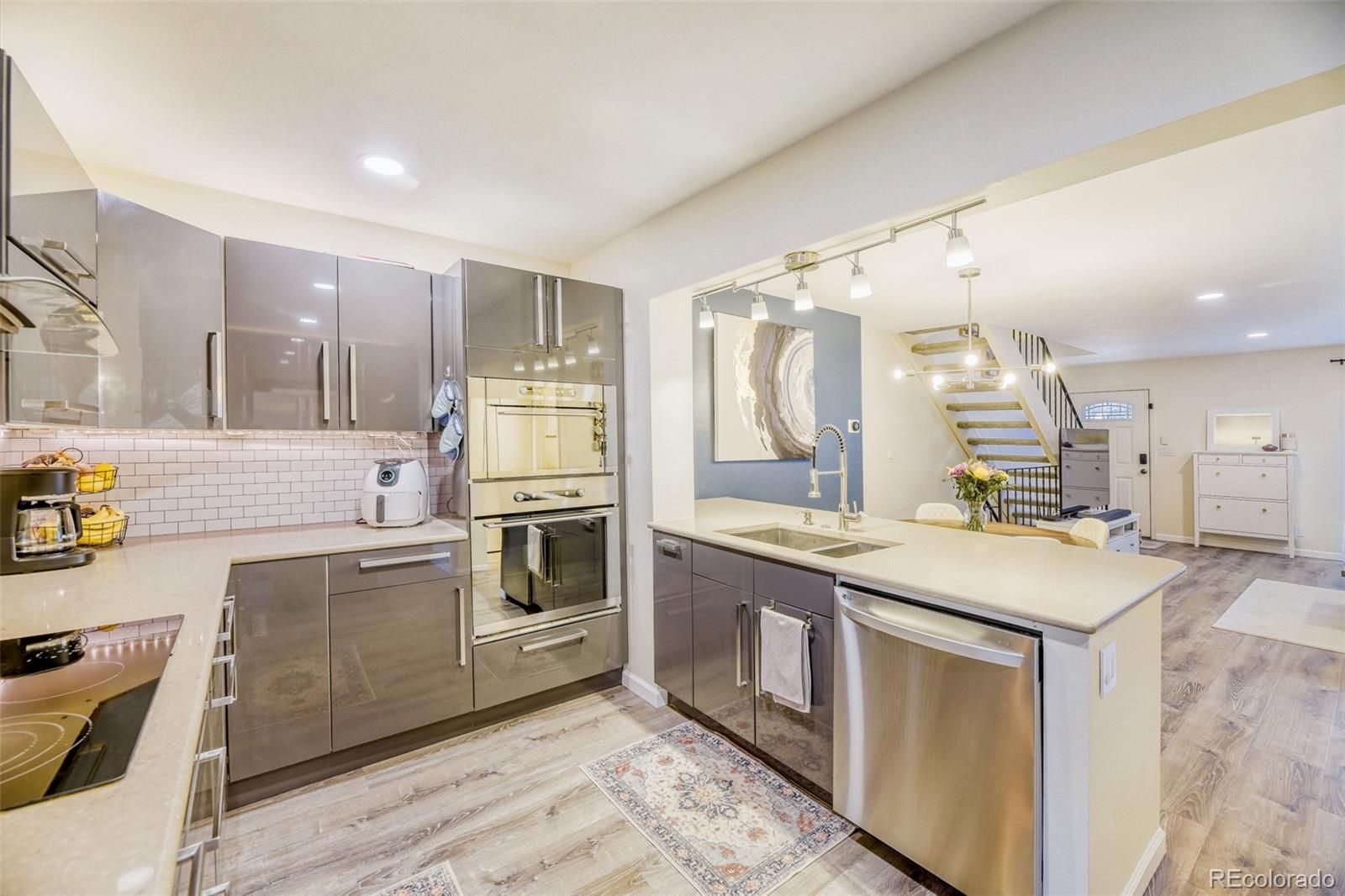 MLS Image #8 for 4521 w ponds circle,littleton, Colorado