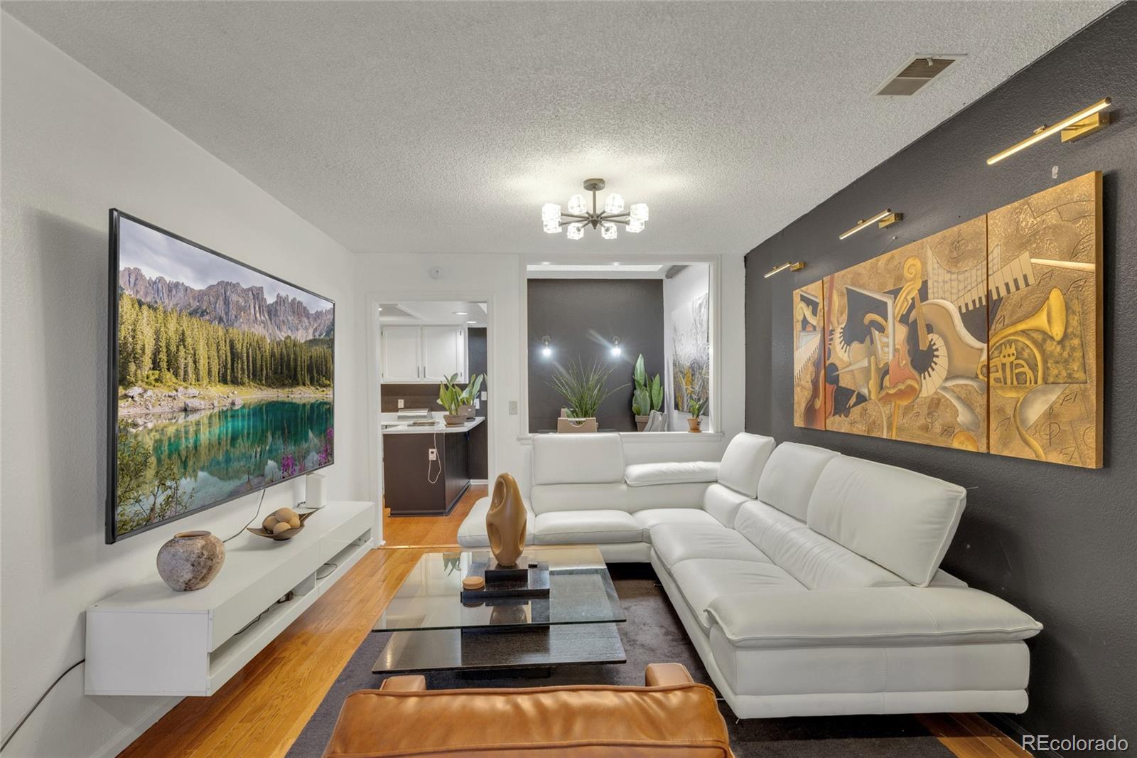 MLS Image #3 for 15491 e wyoming drive,aurora, Colorado