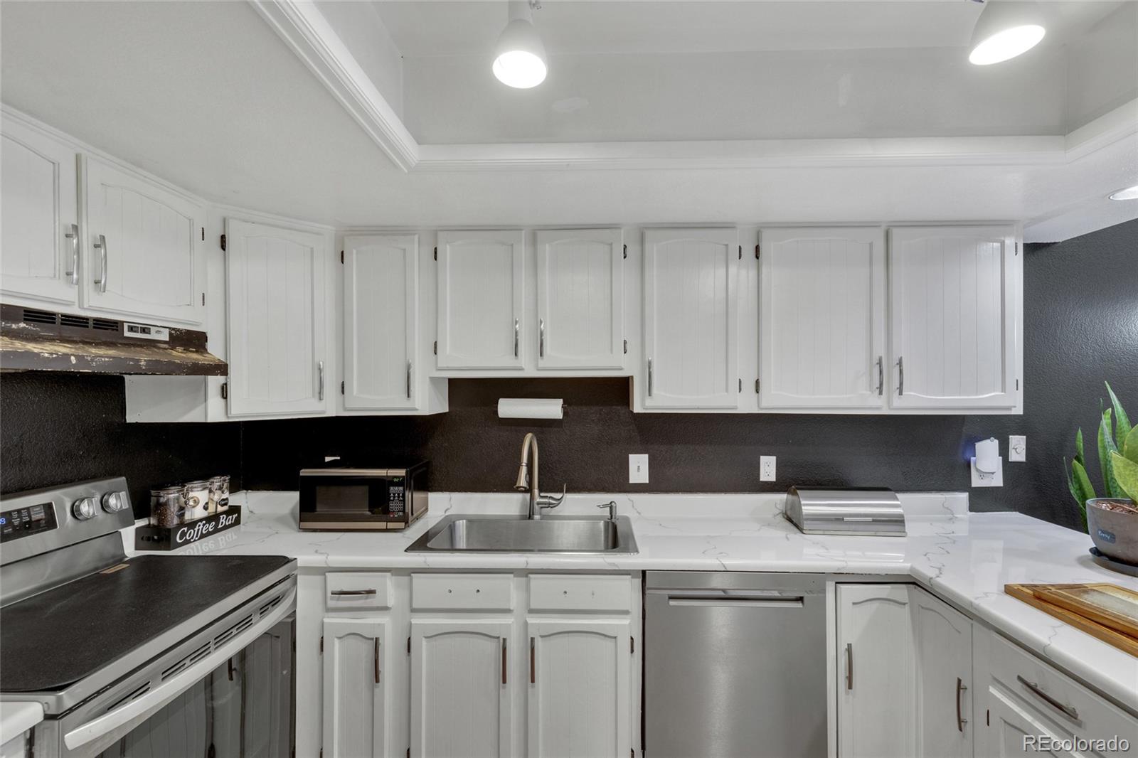 MLS Image #8 for 15491 e wyoming drive,aurora, Colorado