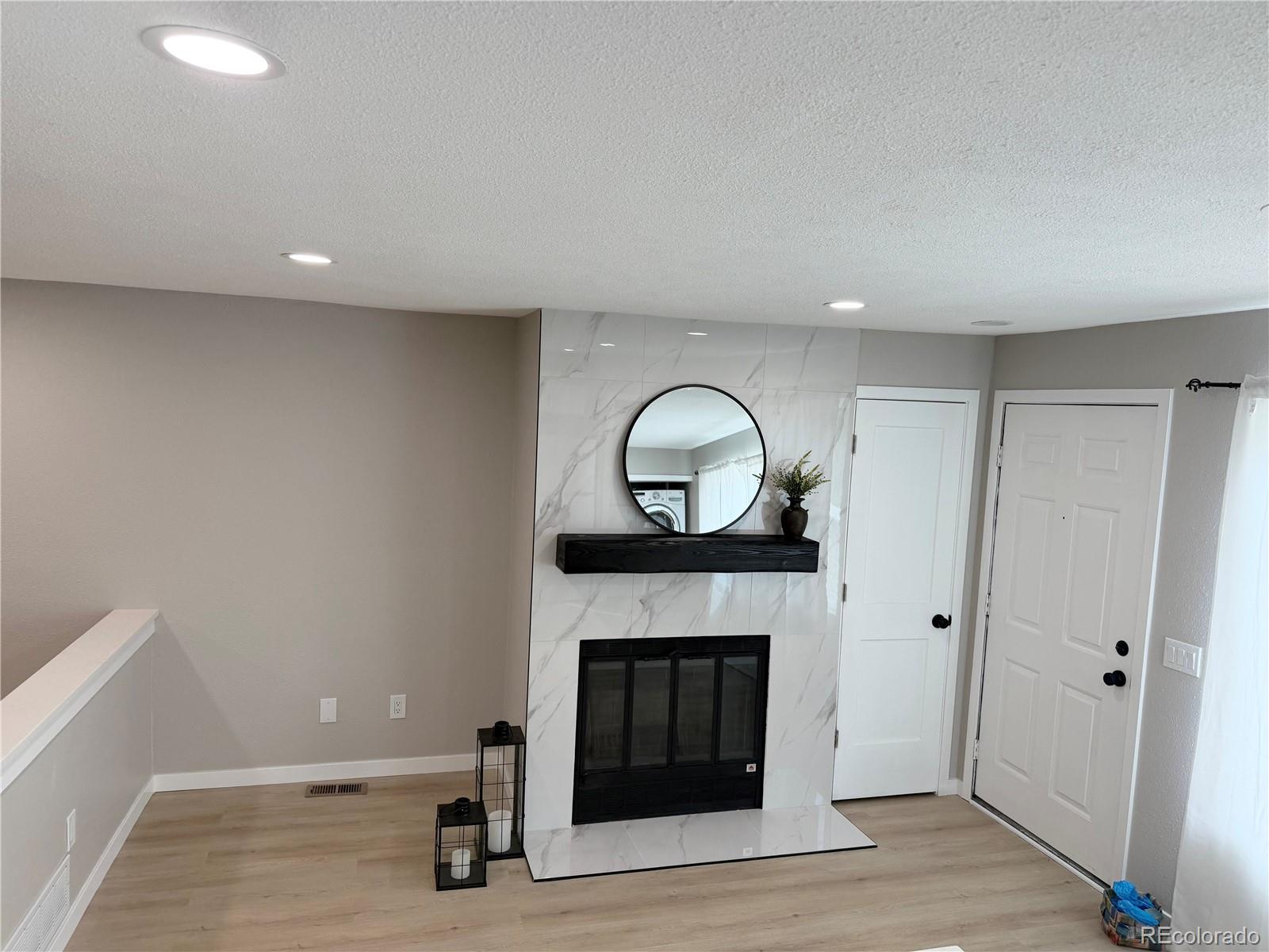 MLS Image #4 for 5250 s huron way,littleton, Colorado