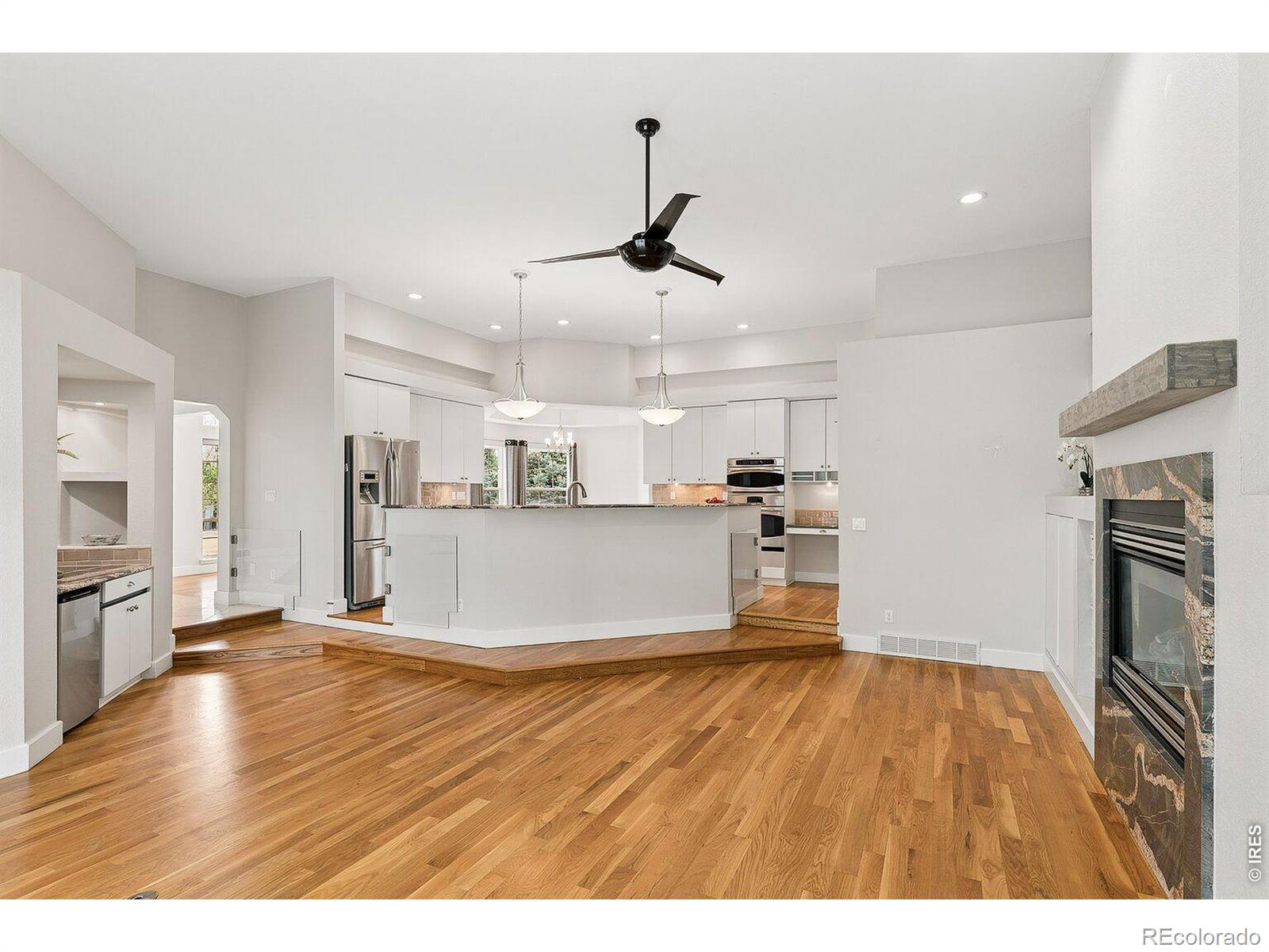 MLS Image #9 for 107  blue heron court,mead, Colorado