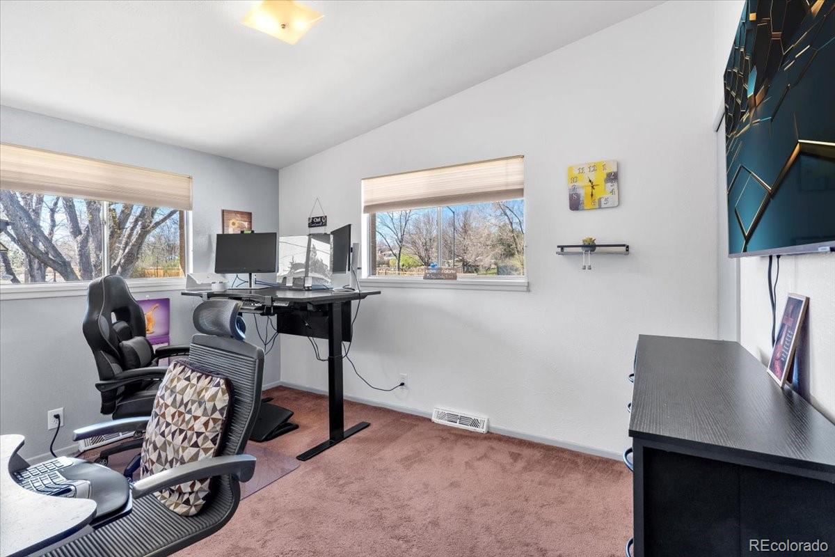 MLS Image #15 for 1800 s monaco parkway,denver, Colorado