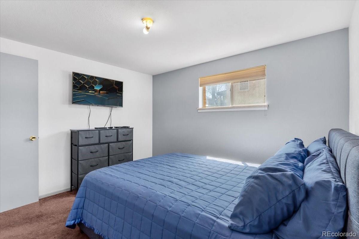 MLS Image #21 for 1800 s monaco parkway,denver, Colorado