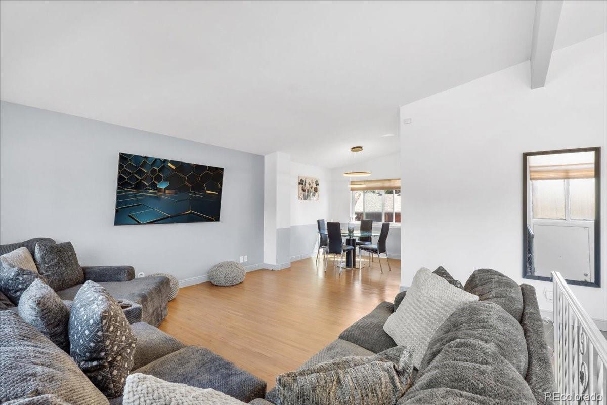MLS Image #5 for 1800 s monaco parkway,denver, Colorado