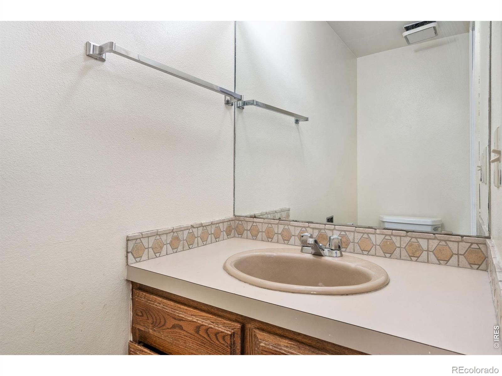 MLS Image #9 for 1610  westbridge drive,fort collins, Colorado