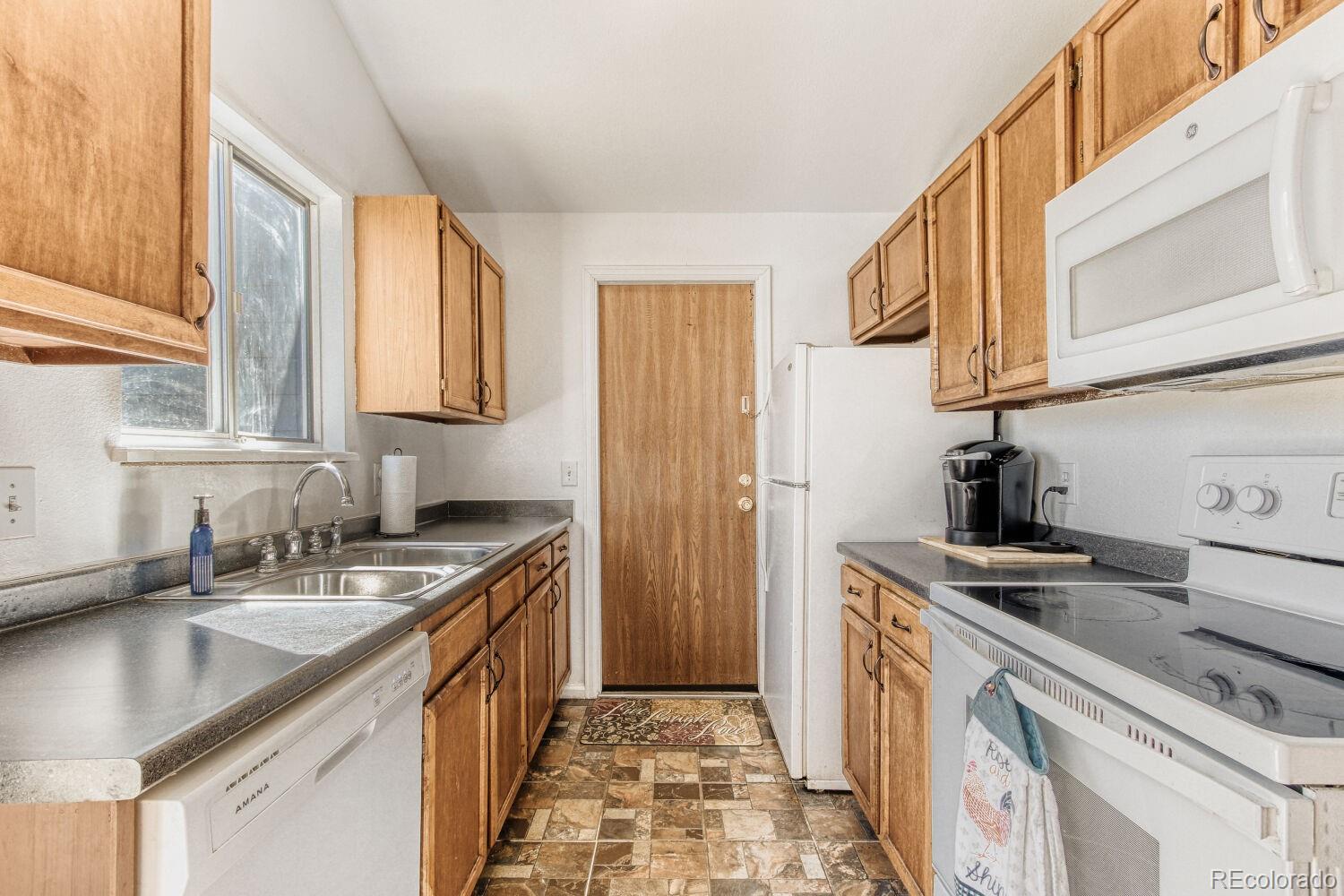 MLS Image #13 for 19335 e batavia place,aurora, Colorado