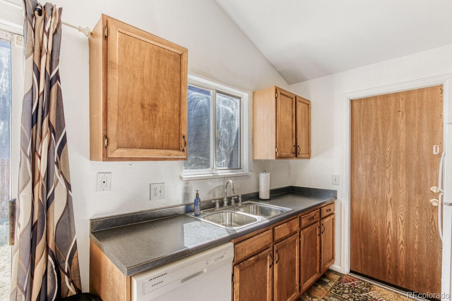 MLS Image #14 for 19335 e batavia place,aurora, Colorado