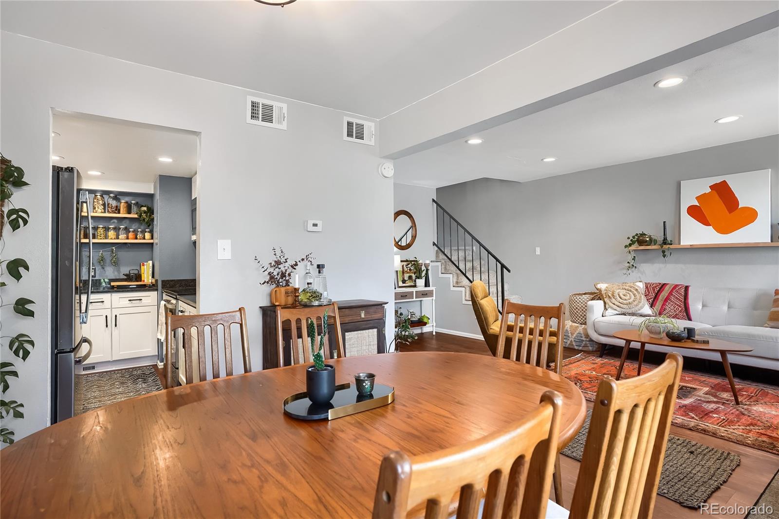 MLS Image #9 for 6735 e arizona avenue,denver, Colorado