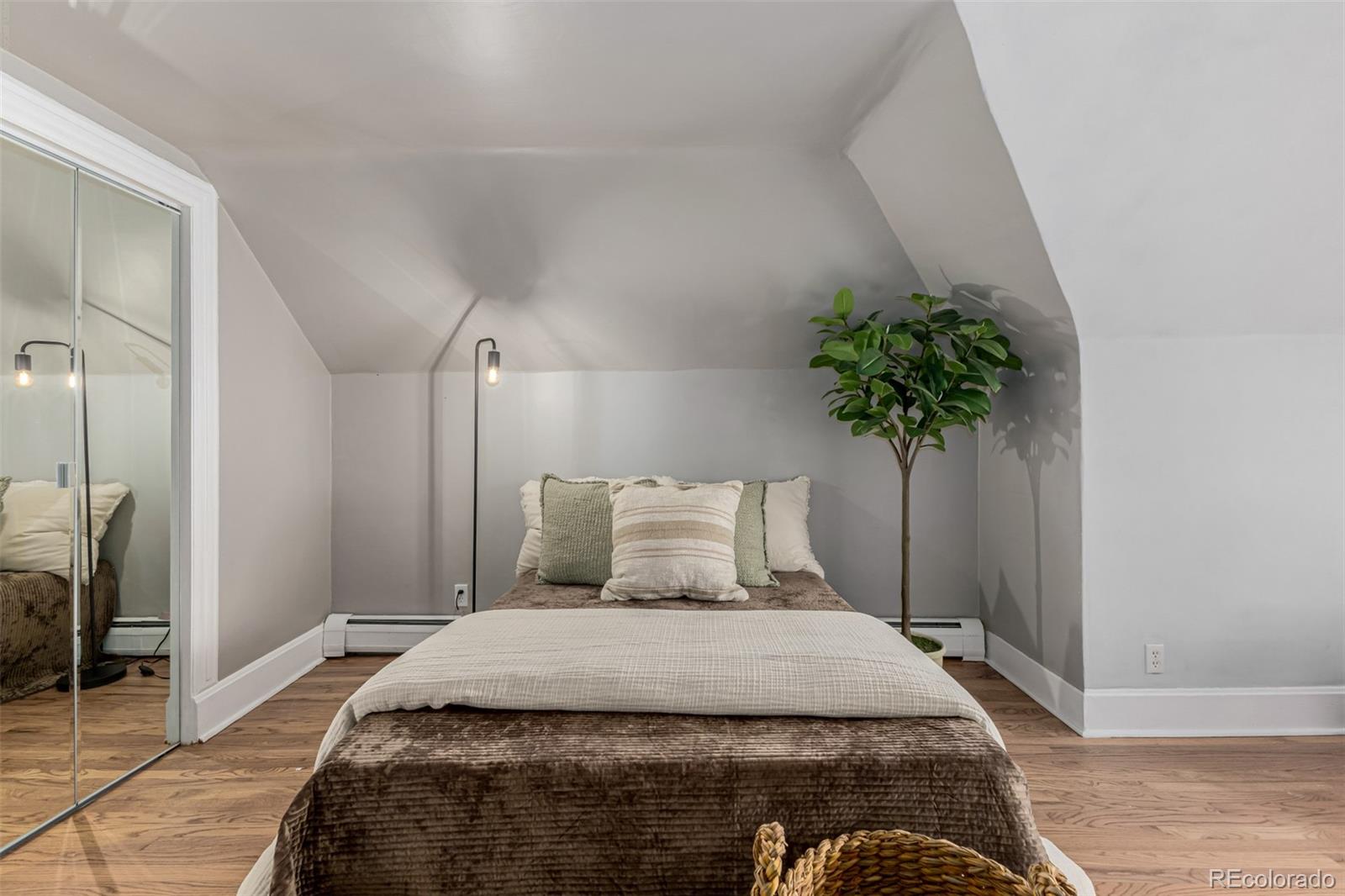 MLS Image #12 for 1130 n lafayette street,denver, Colorado