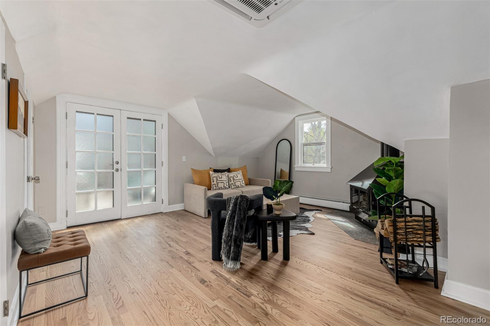 MLS Image #6 for 1130 n lafayette street,denver, Colorado