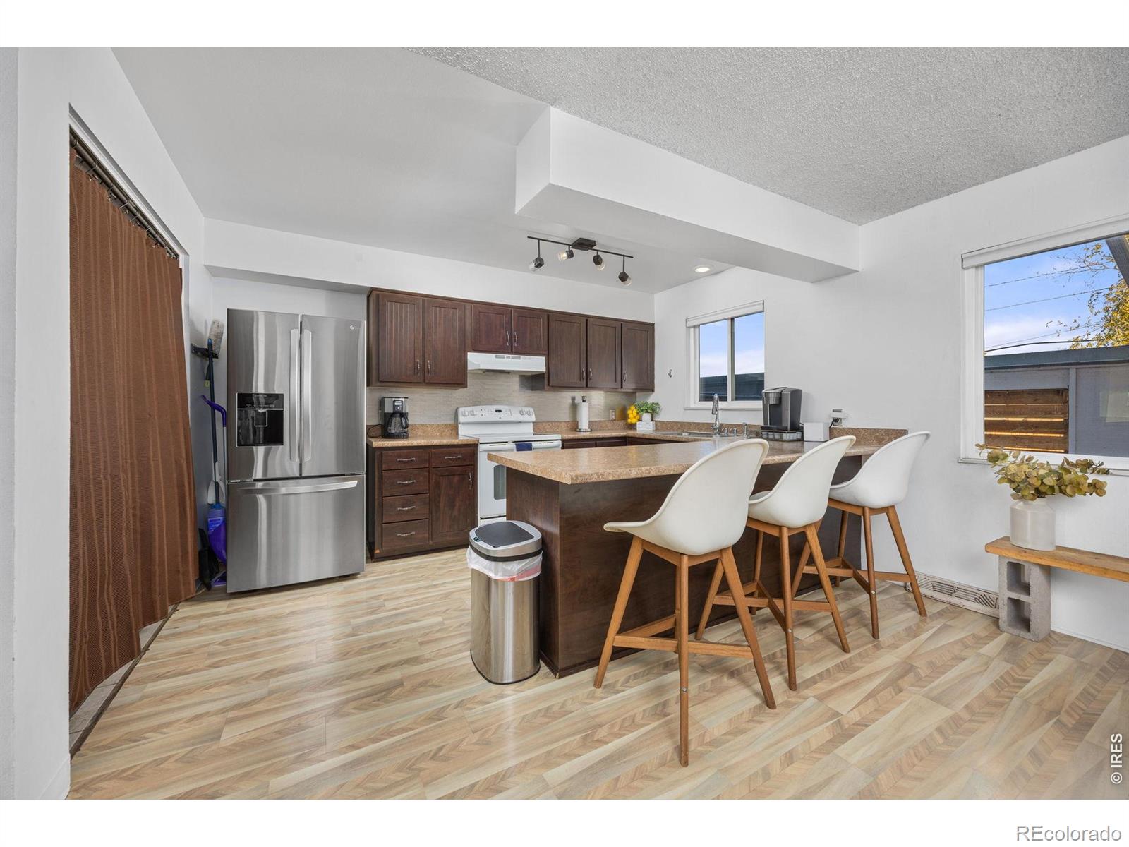 MLS Image #10 for 548  vance street,lakewood, Colorado