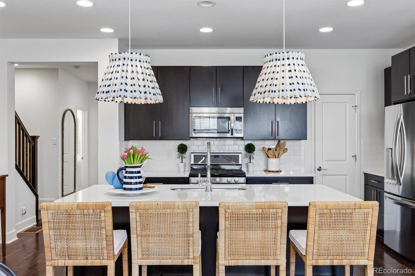 MLS Image #12 for 8448 e 49th place,denver, Colorado
