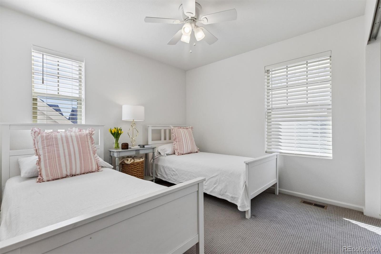 MLS Image #21 for 8448 e 49th place,denver, Colorado