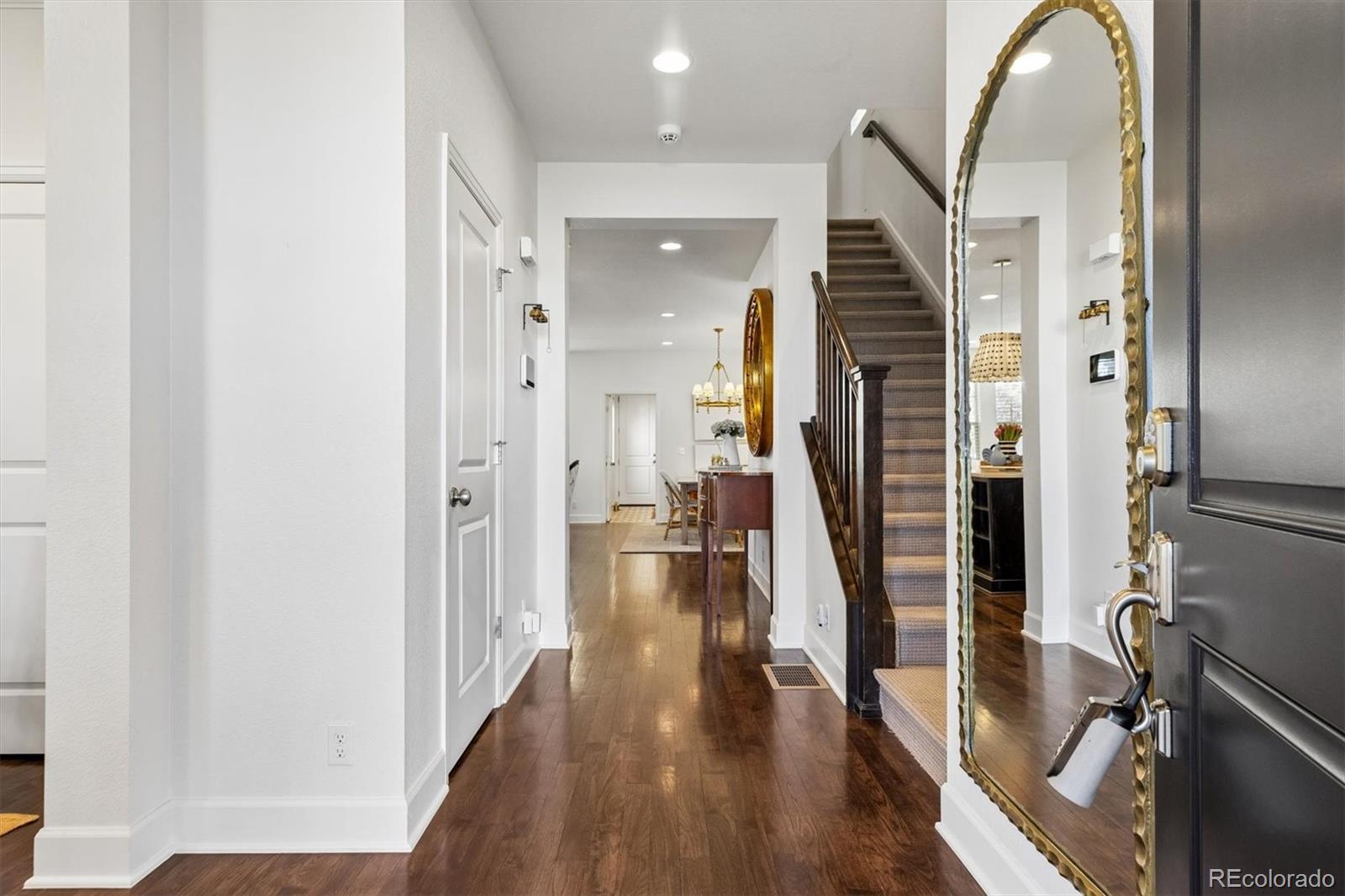 MLS Image #4 for 8448 e 49th place,denver, Colorado