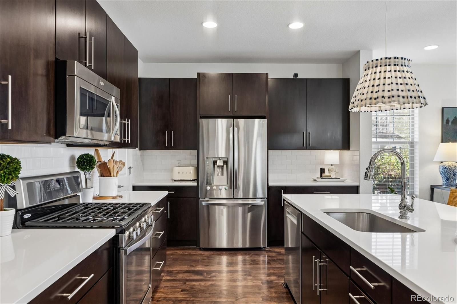 MLS Image #9 for 8448 e 49th place,denver, Colorado