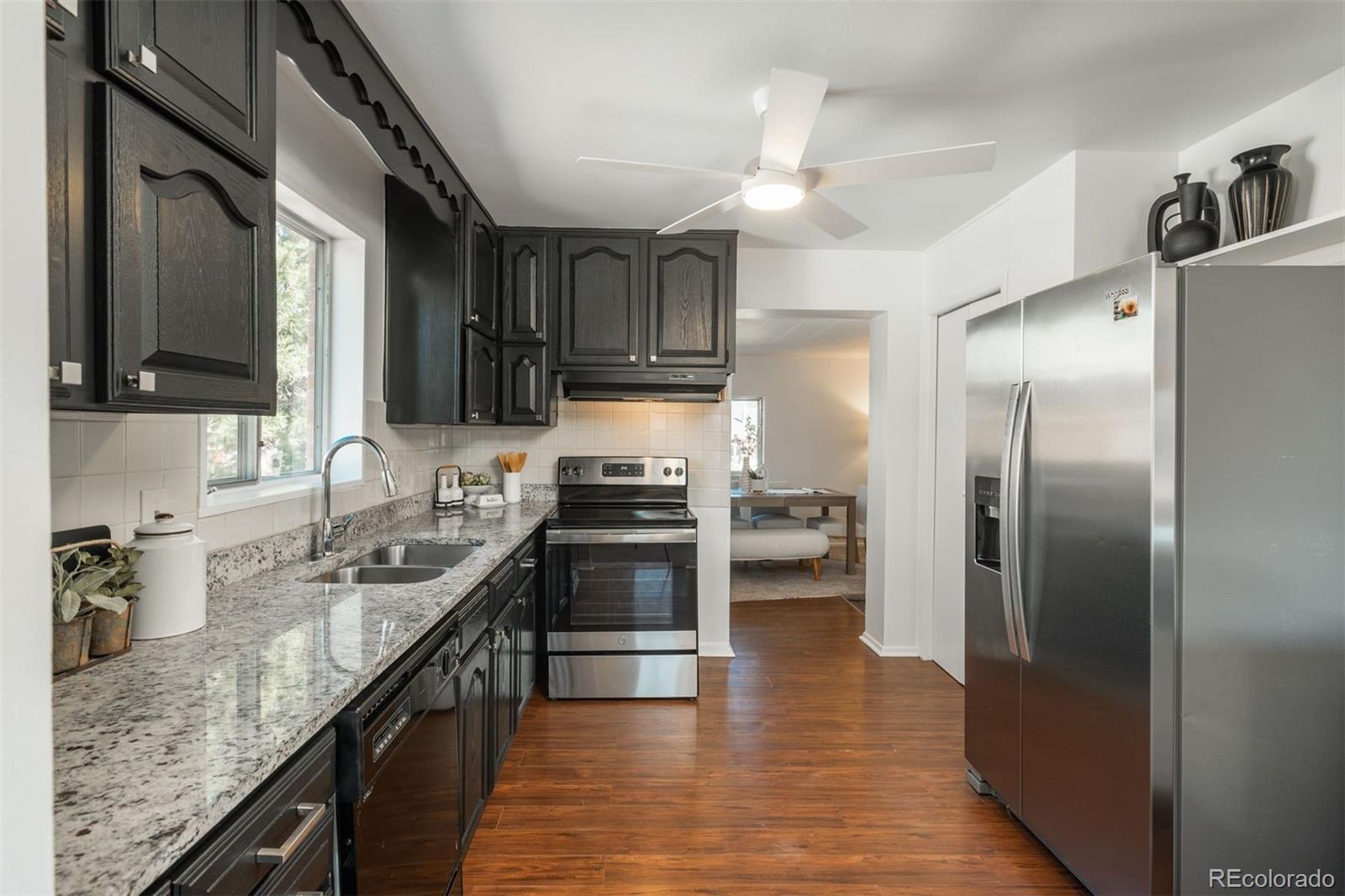 MLS Image #12 for 7220  avrum drive,denver, Colorado