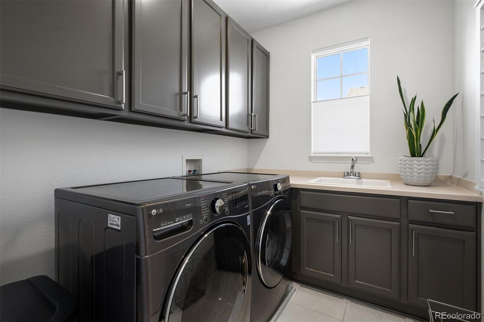 MLS Image #16 for 9073 e 29th place,denver, Colorado