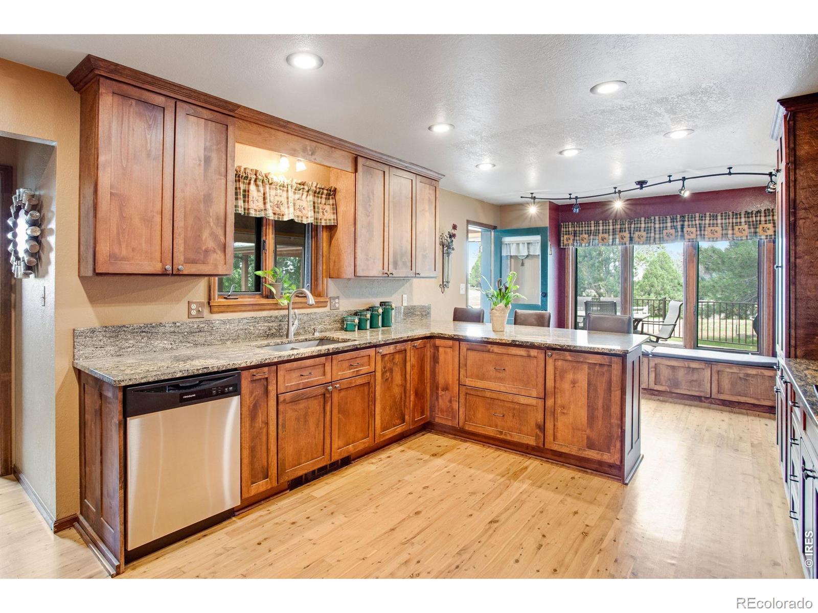 MLS Image #21 for 1923  sauk hill road,loveland, Colorado