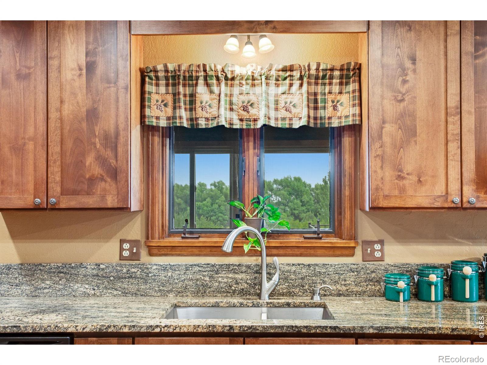 MLS Image #22 for 1923  sauk hill road,loveland, Colorado