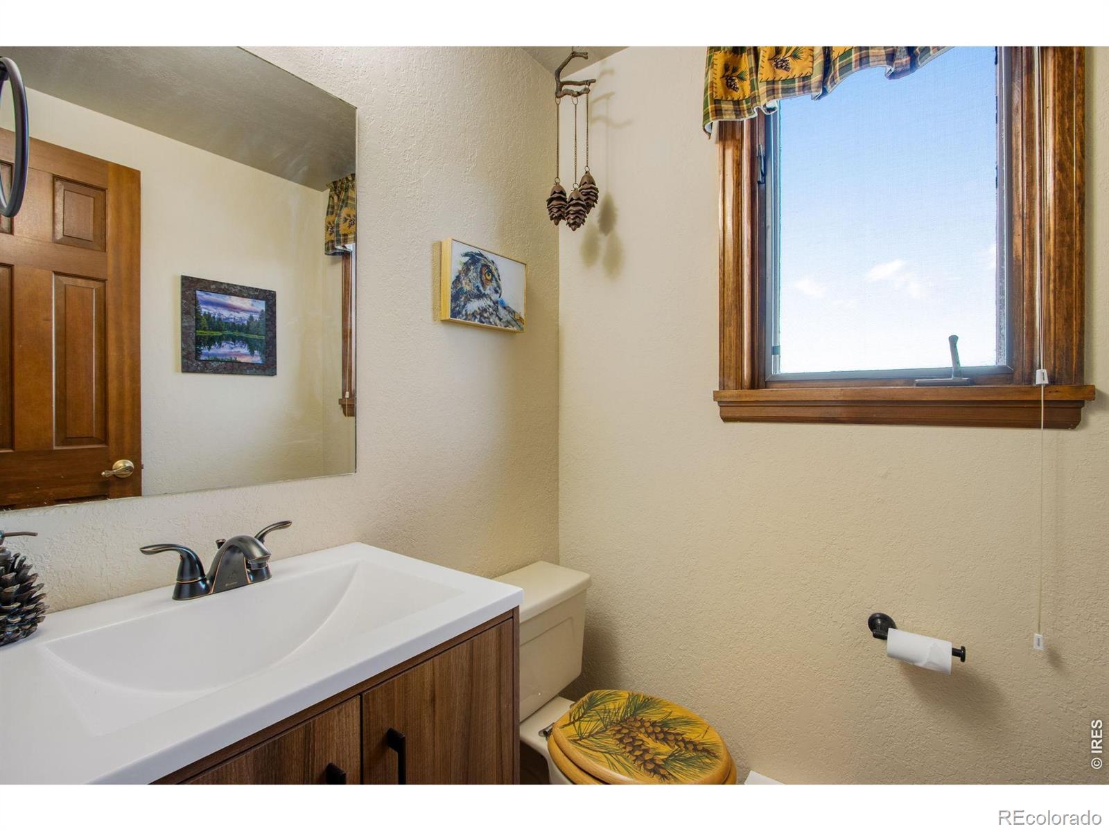 MLS Image #27 for 1923  sauk hill road,loveland, Colorado
