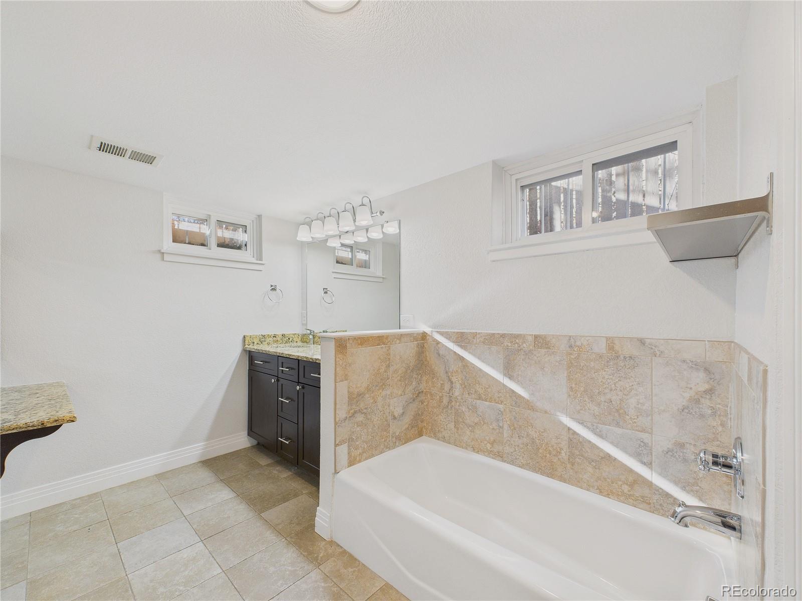 MLS Image #5 for 3334 w 37th avenue,denver, Colorado