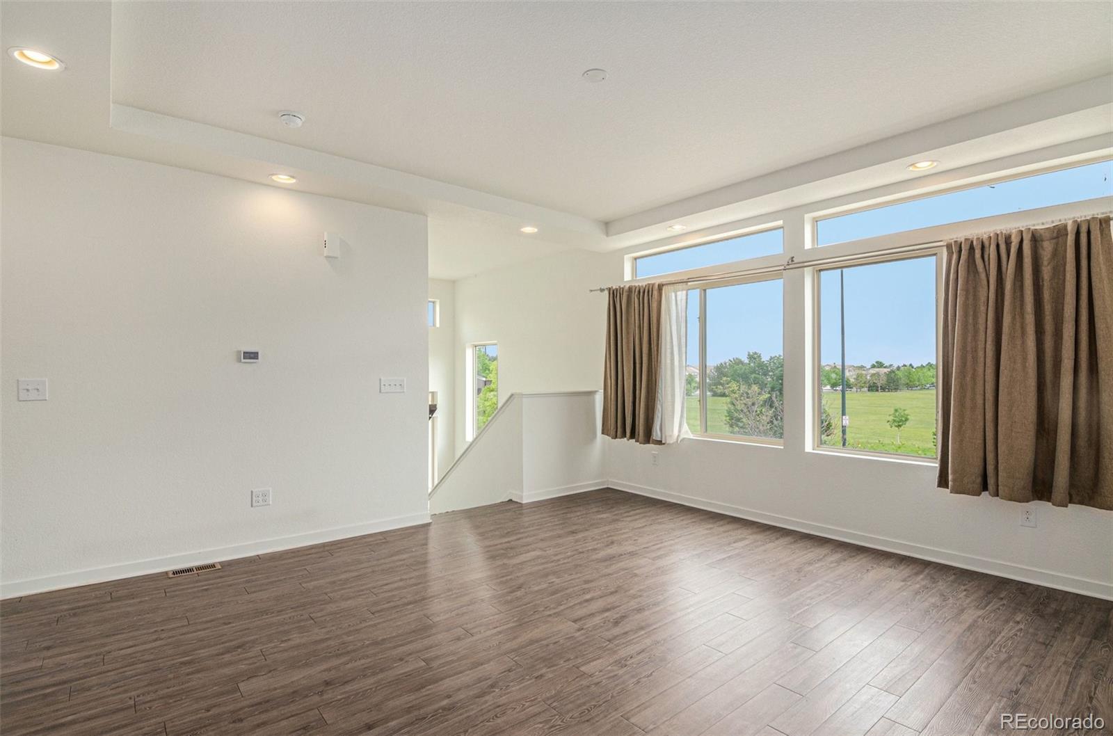 MLS Image #12 for 5038 n andes way,denver, Colorado