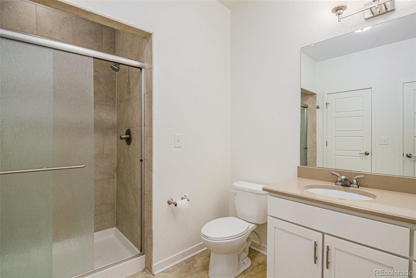 MLS Image #18 for 5038 n andes way,denver, Colorado