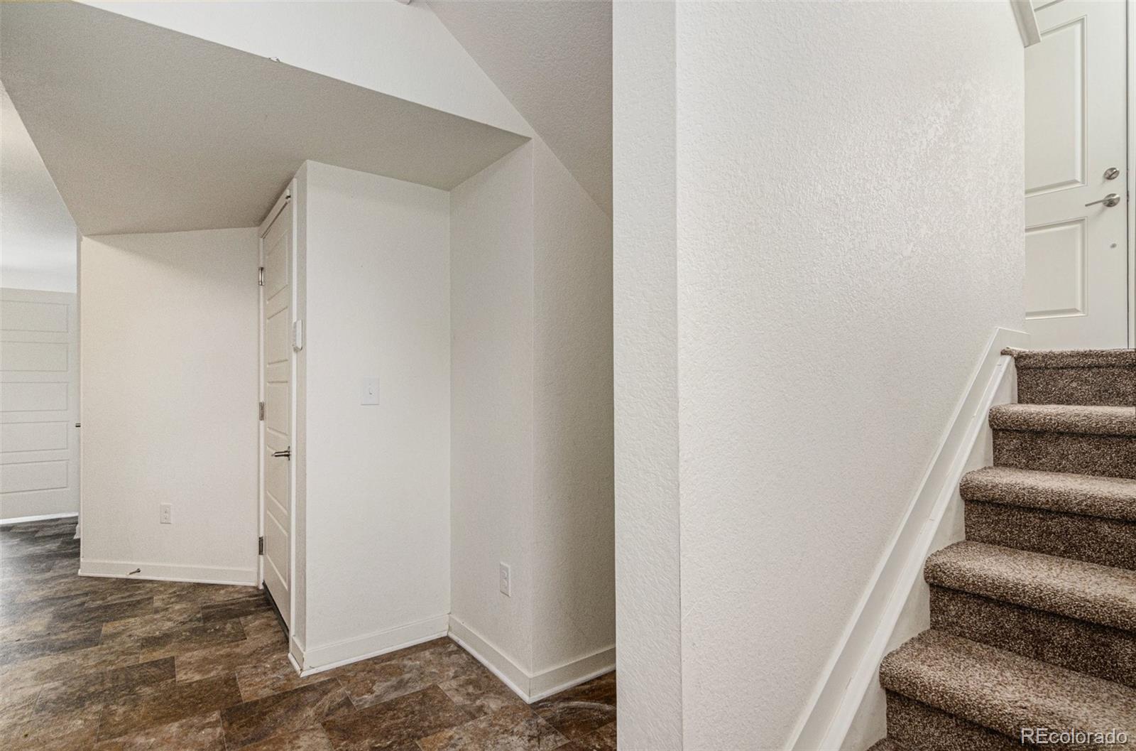 MLS Image #19 for 5038 n andes way,denver, Colorado