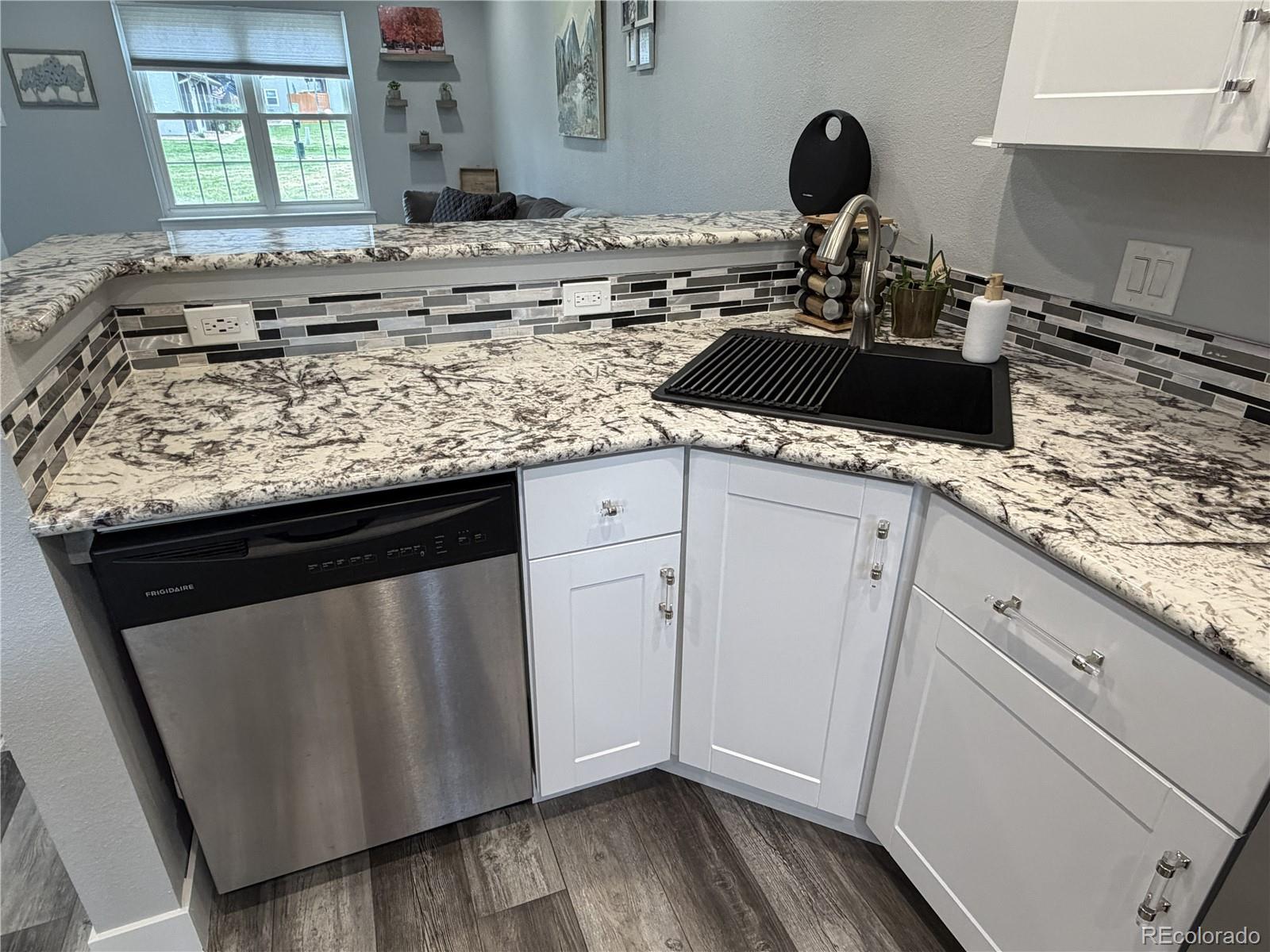 MLS Image #16 for 7110 s gaylord street,centennial, Colorado