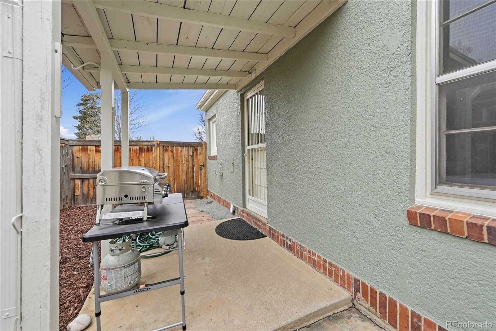 MLS Image #31 for 2010 s saint paul street,denver, Colorado