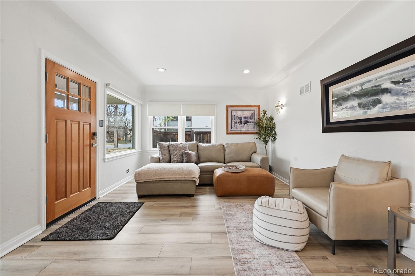 MLS Image #4 for 2010 s saint paul street,denver, Colorado