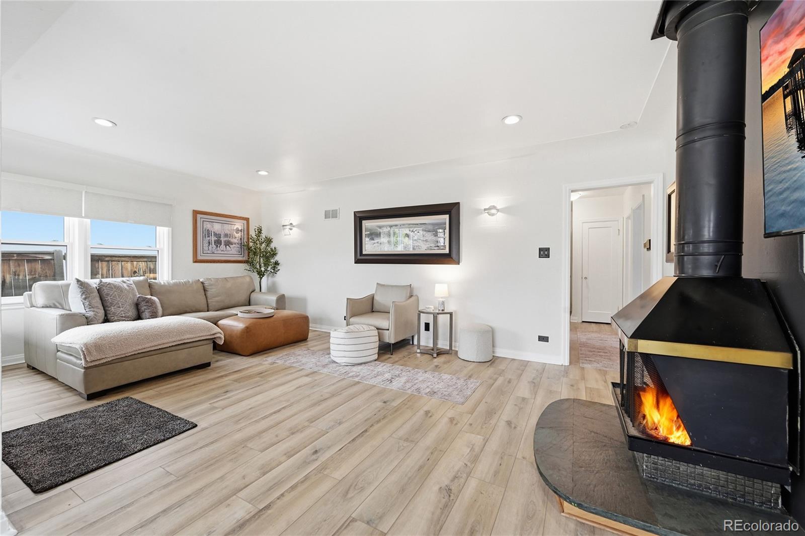 MLS Image #7 for 2010 s saint paul street,denver, Colorado