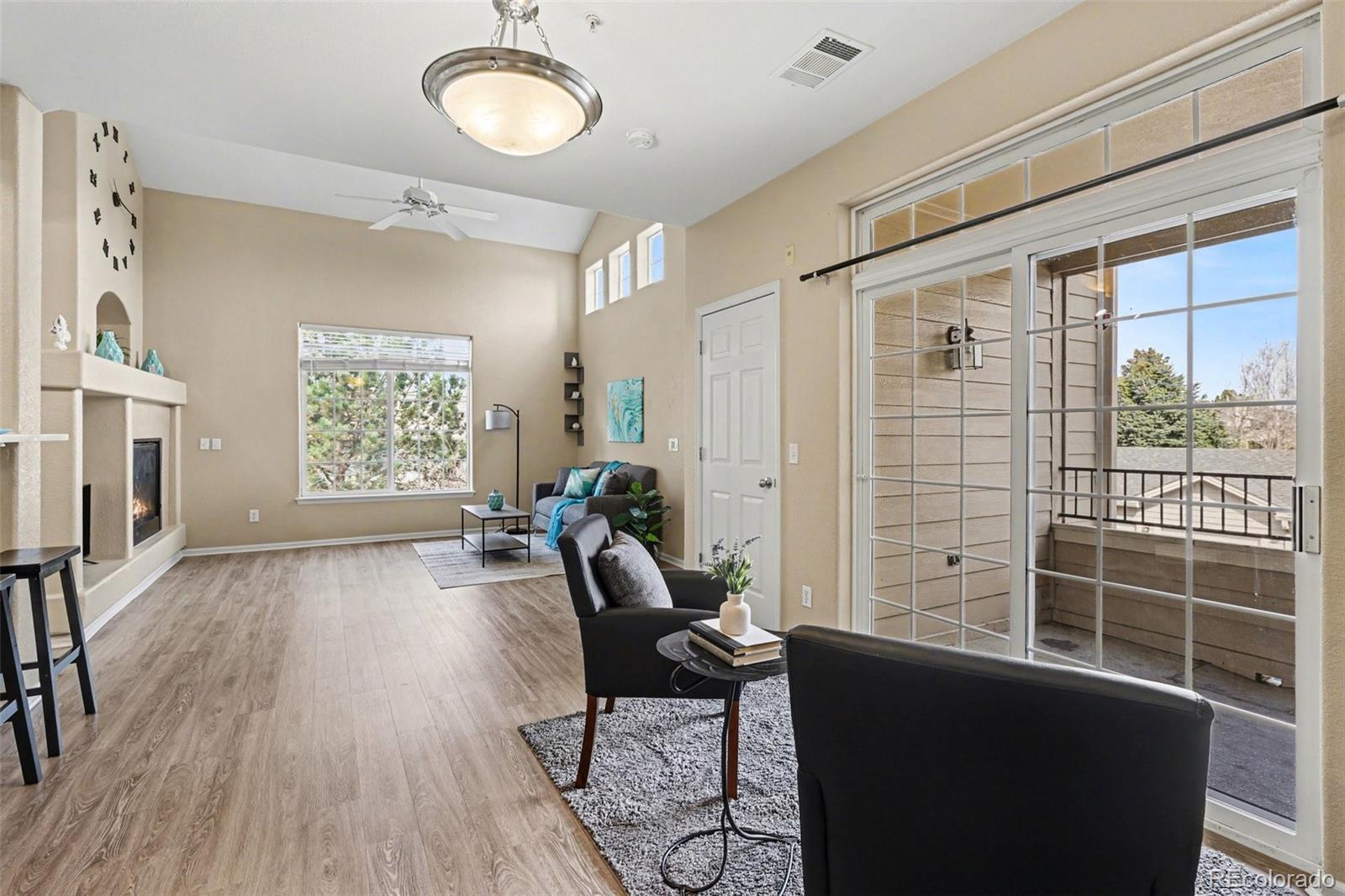 MLS Image #3 for 1509 s florence court,aurora, Colorado