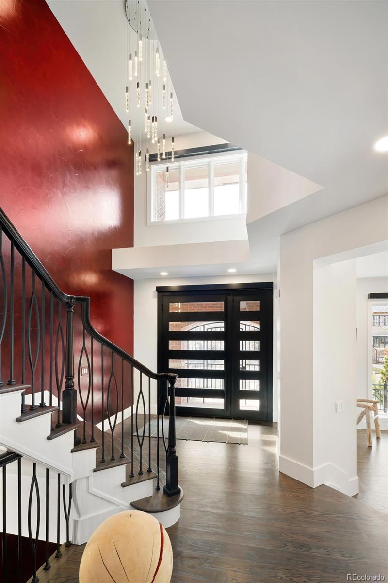 MLS Image #16 for 418  steele street,denver, Colorado