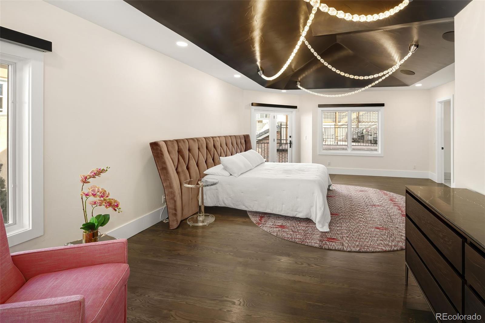 MLS Image #17 for 418  steele street,denver, Colorado