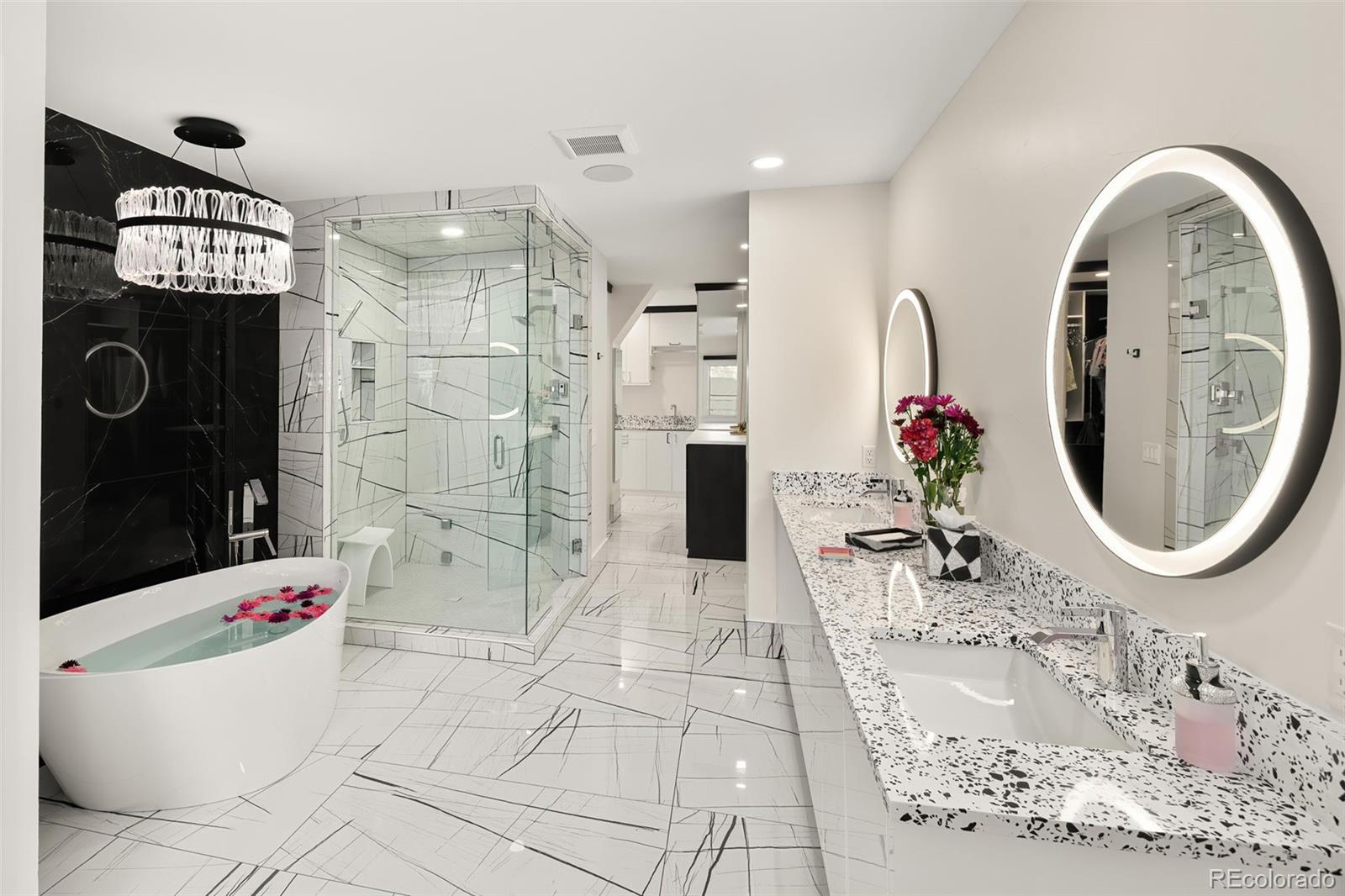 MLS Image #19 for 418  steele street,denver, Colorado