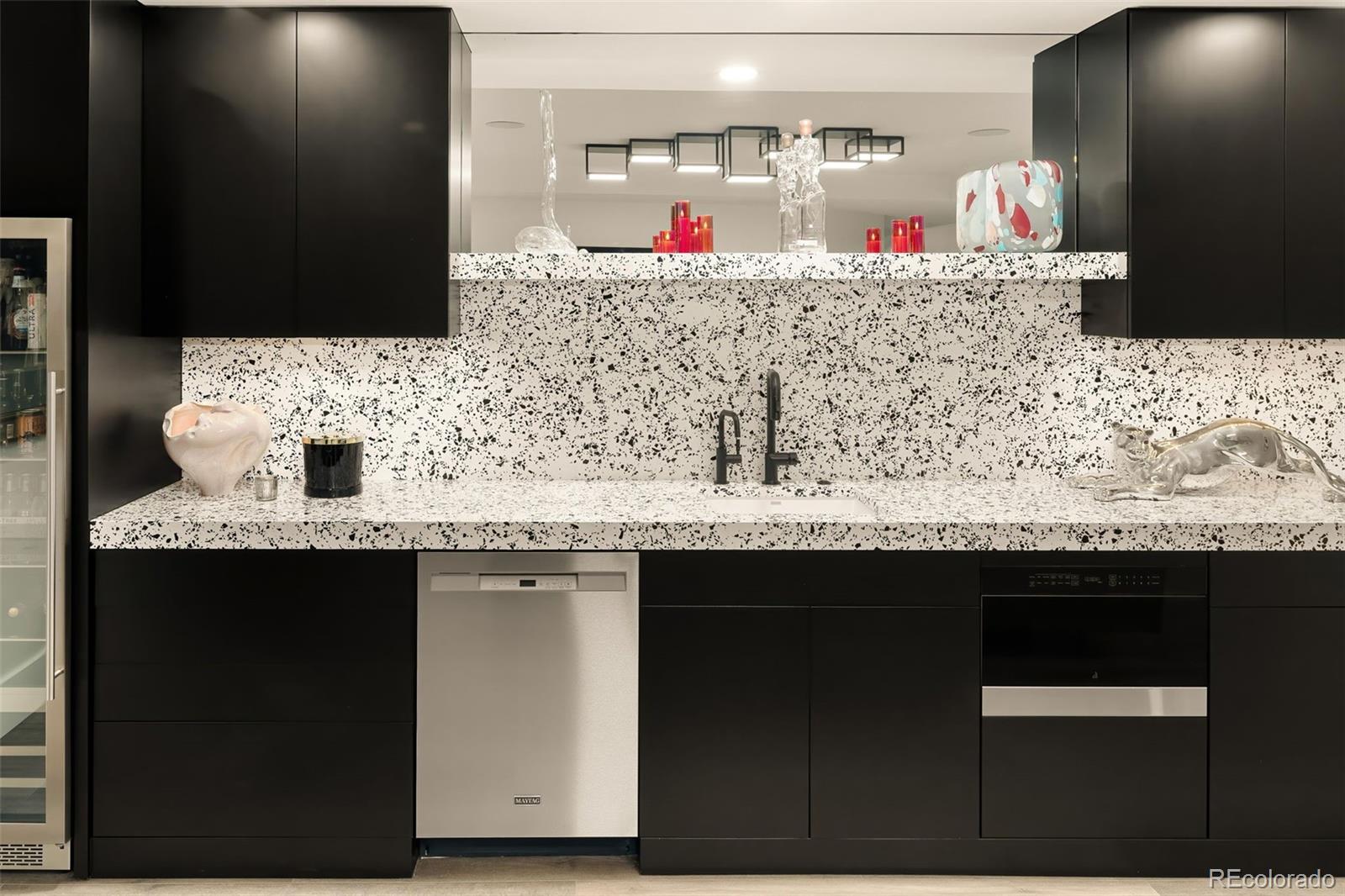 MLS Image #27 for 418  steele street,denver, Colorado